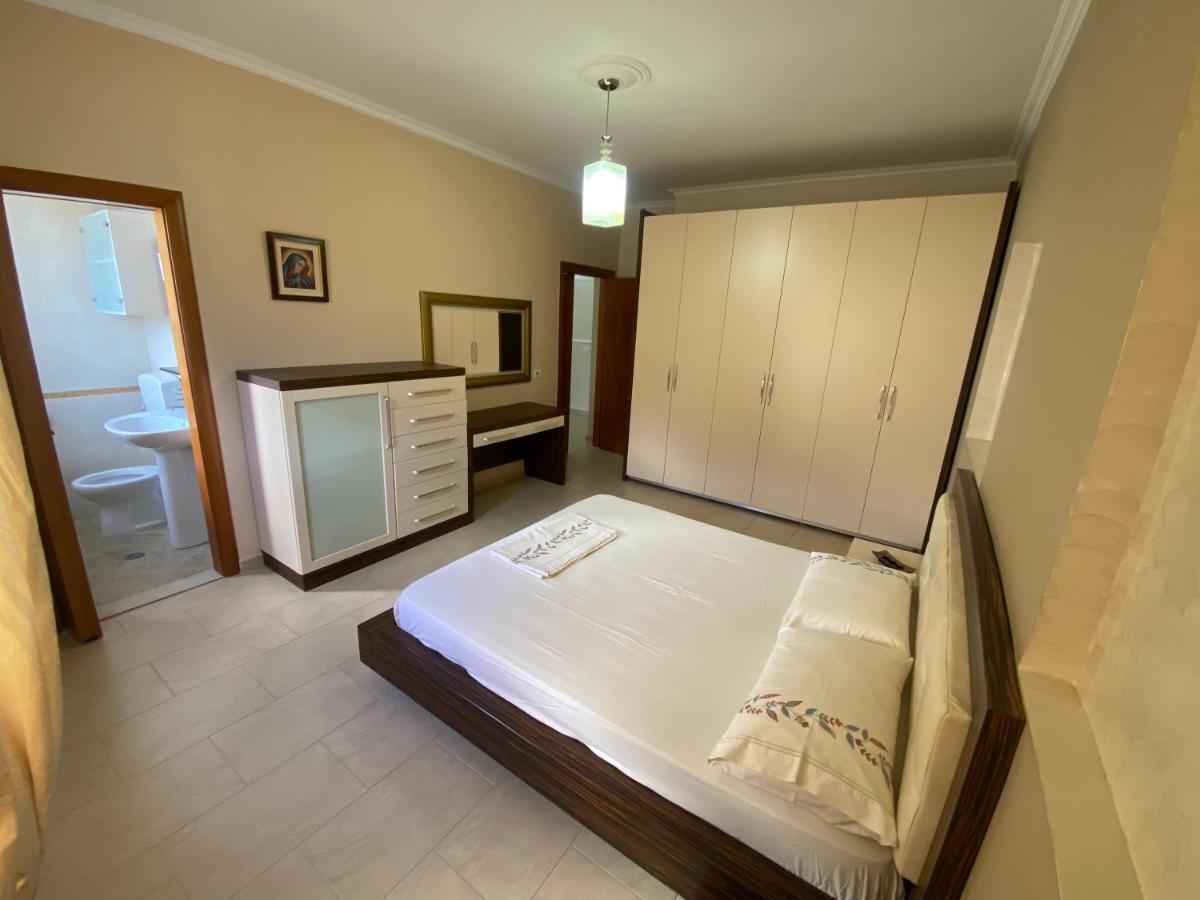 VlorëMarina Houseアパートメント エクステリア 写真