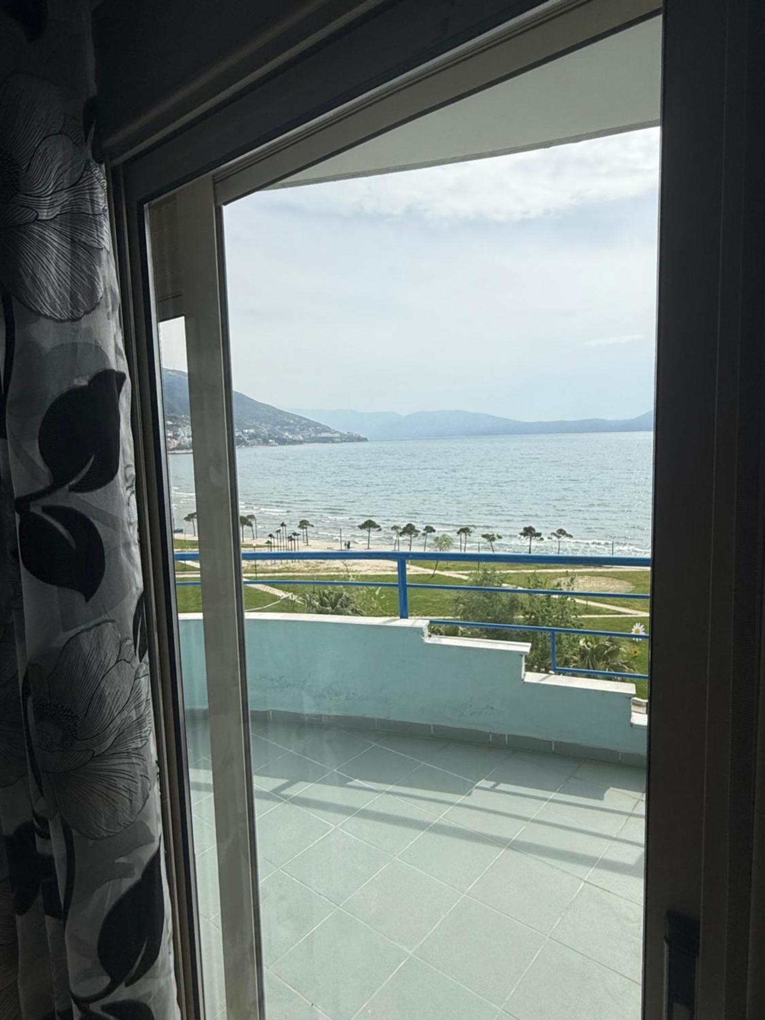 VlorëMarina Houseアパートメント エクステリア 写真
